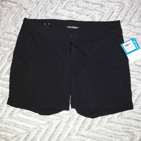 Ladies Shorts - Picture 1 of 3